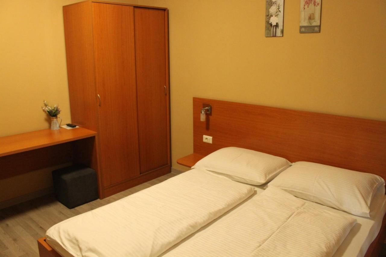 Guesthouse Rezekov Podrum Jasztrebarszka Kültér fotó